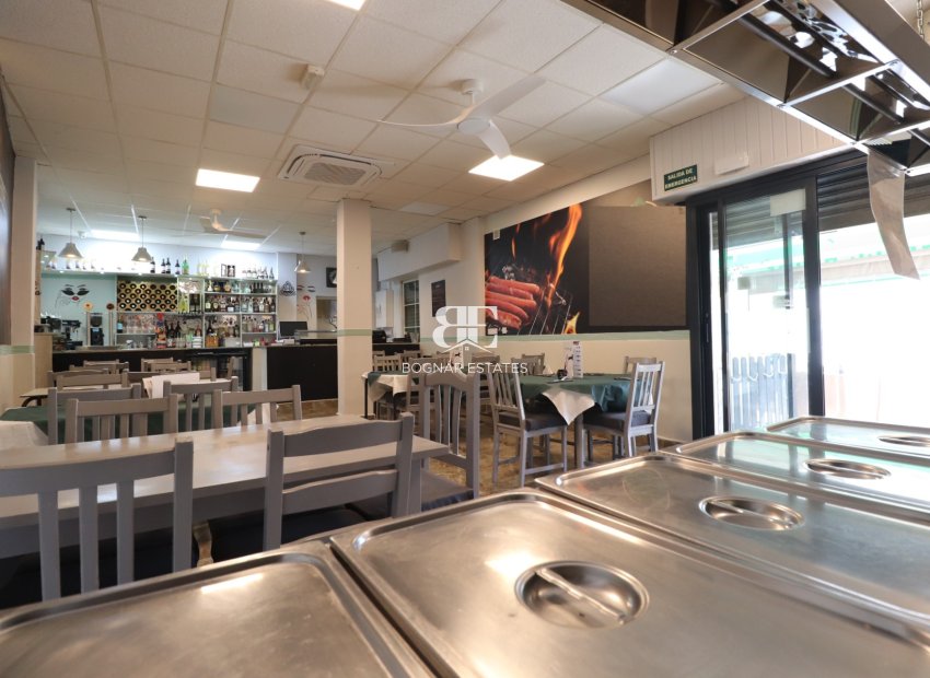 Resale - Commercial -
Catral - Catral - Town