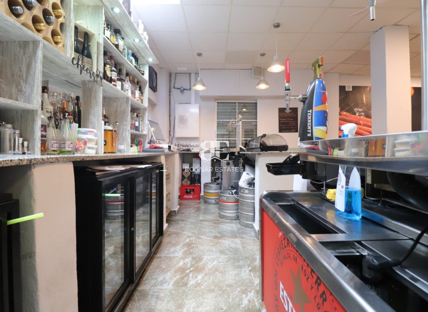 Resale - Commercial -
Catral - Catral - Town