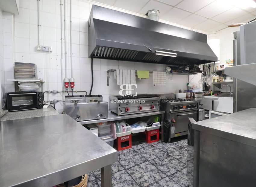 Resale - Commercial -
Catral - Catral - Town