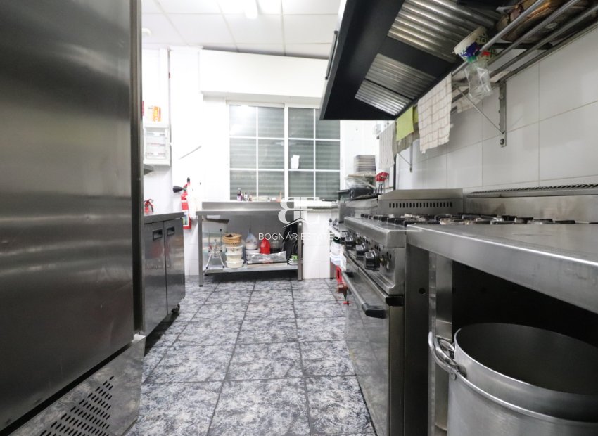 Resale - Commercial -
Catral - Catral - Town