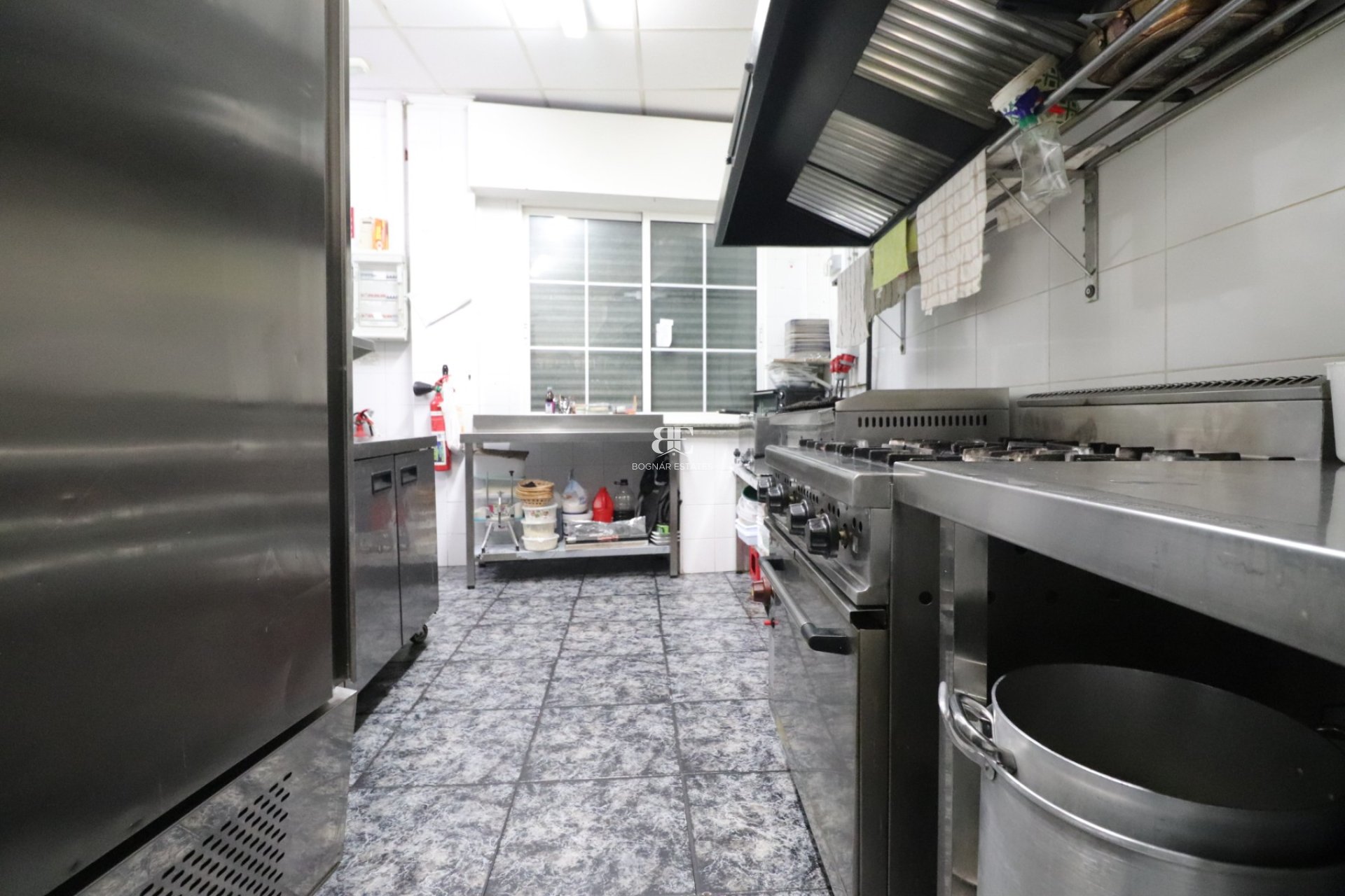 Resale - Commercial -
Catral - Catral - Town