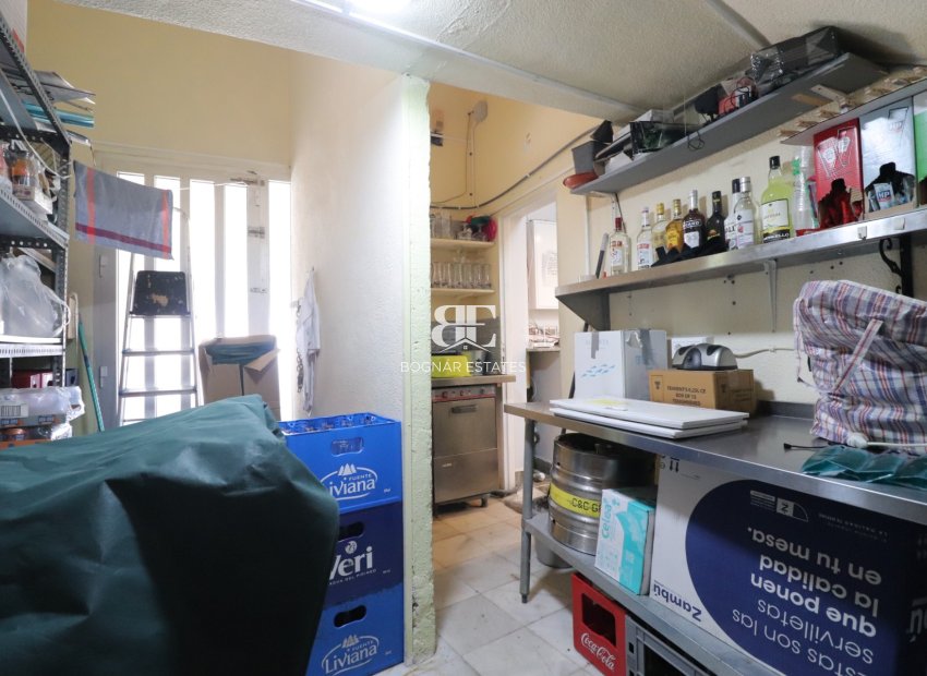 Resale - Commercial -
Catral - Catral - Town