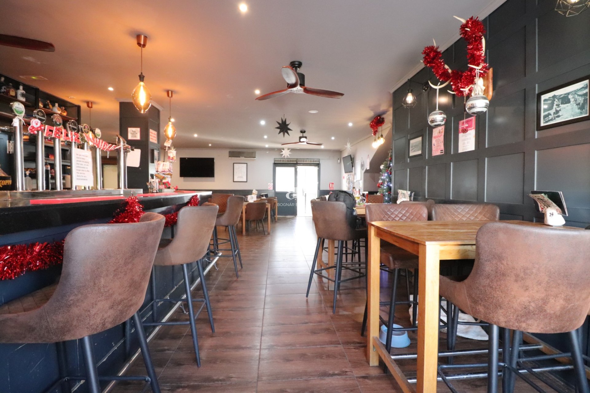 Resale - Commercial -
Ciudad Quesada - Doña Pepa