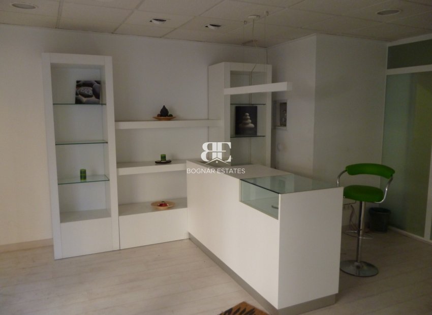 Resale - Commercial -
Elche