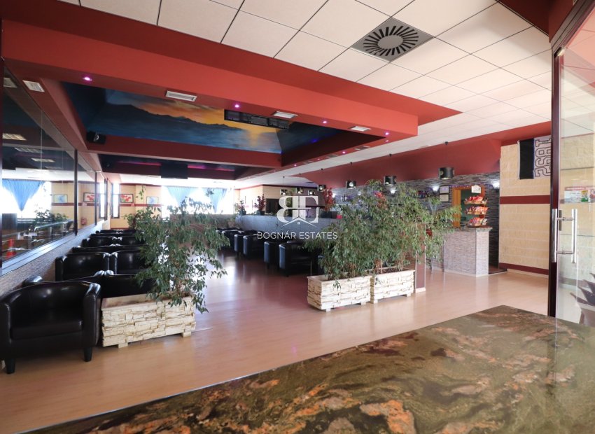 Resale - Commercial (Freehold) -
Ciudad Quesada