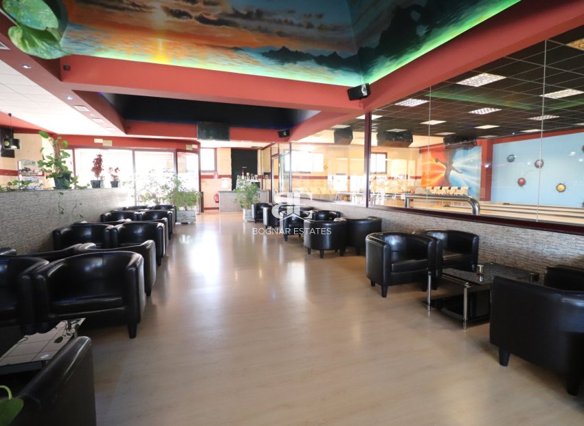 Resale - Commercial (Freehold) -
Ciudad Quesada