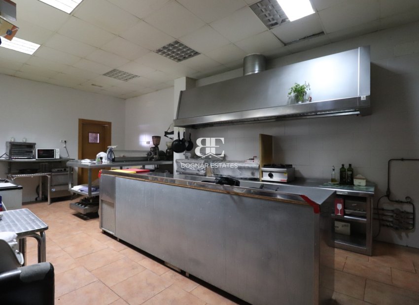 Resale - Commercial (Freehold) -
Ciudad Quesada