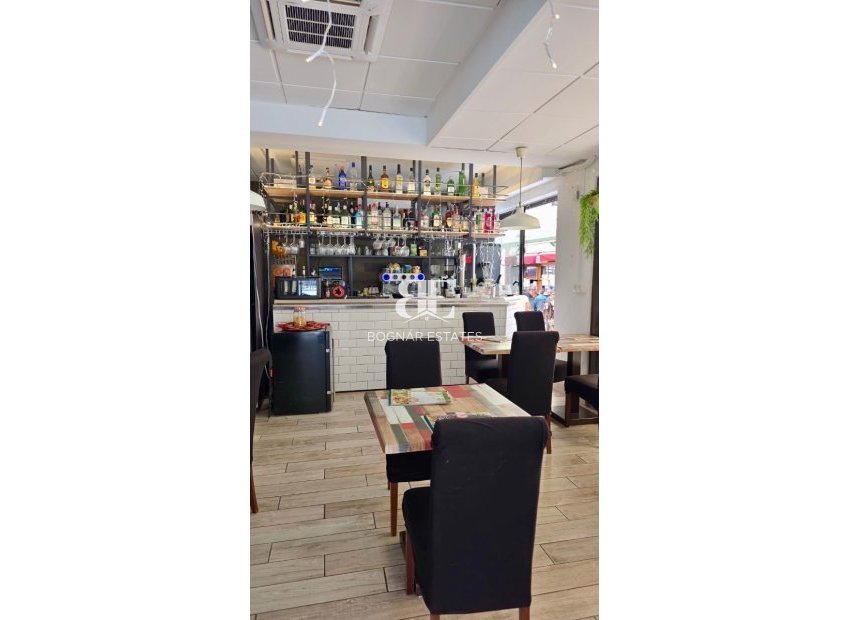 Resale - Commercial -
Fuengirola