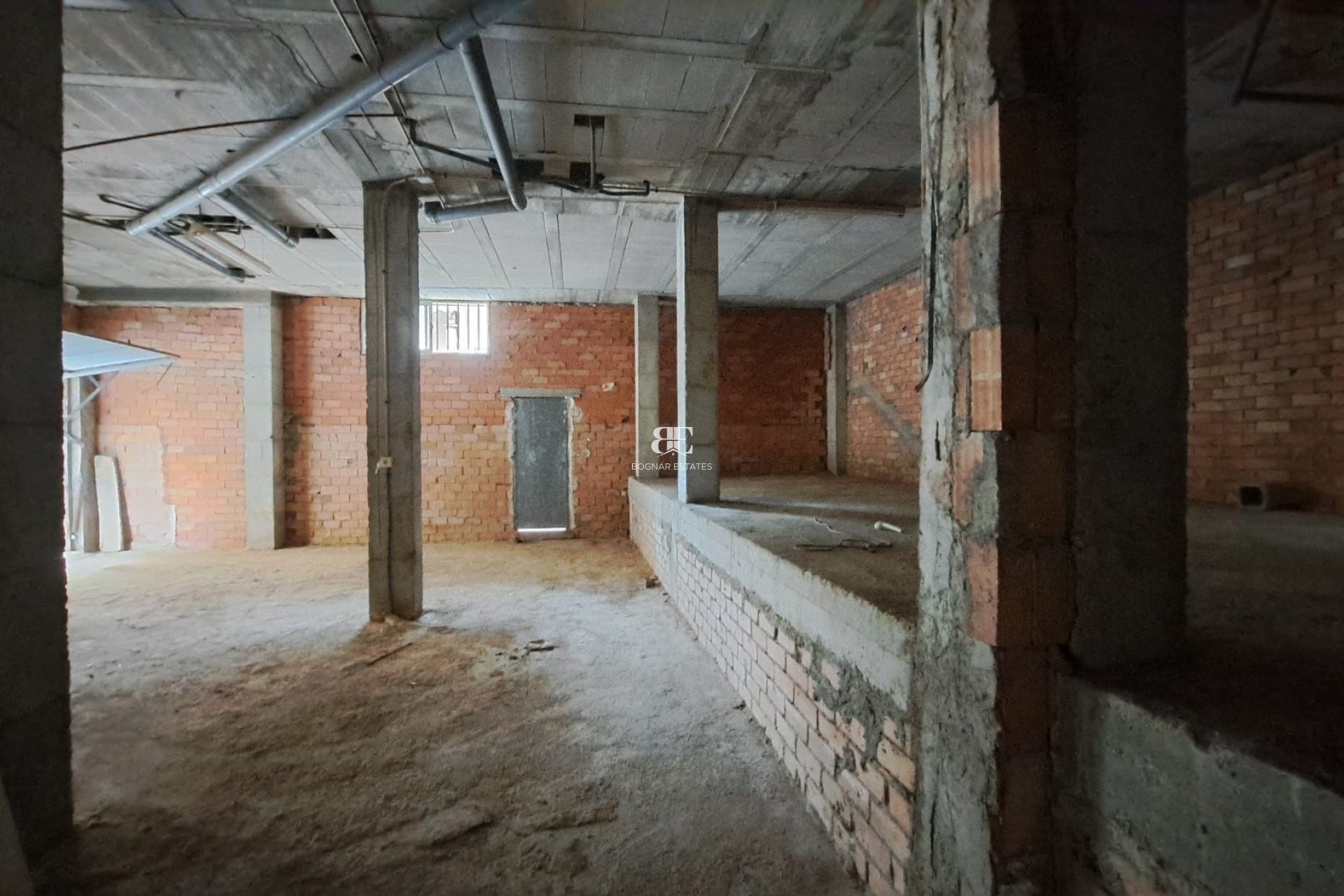 Resale - Commercial -
Los Alcazares - Center