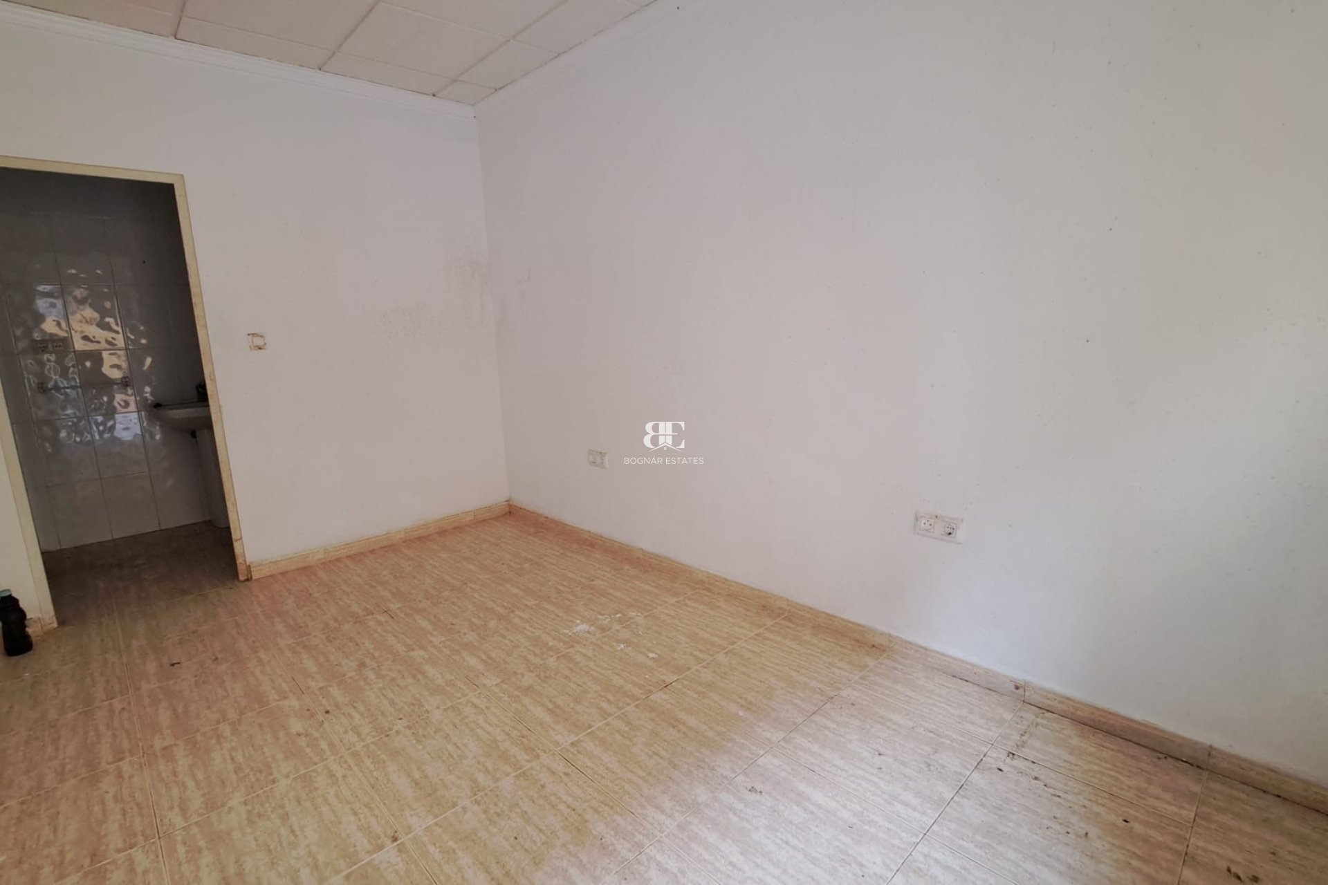 Resale - Commercial -
Los Alcazares - Center