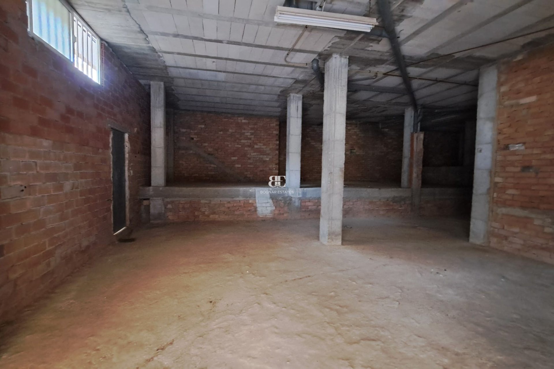 Resale - Commercial -
Los Alcazares - Center