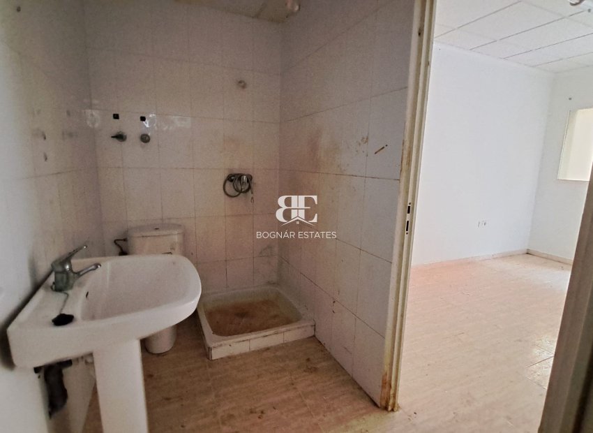 Resale - Commercial -
Los Alcazares - Center