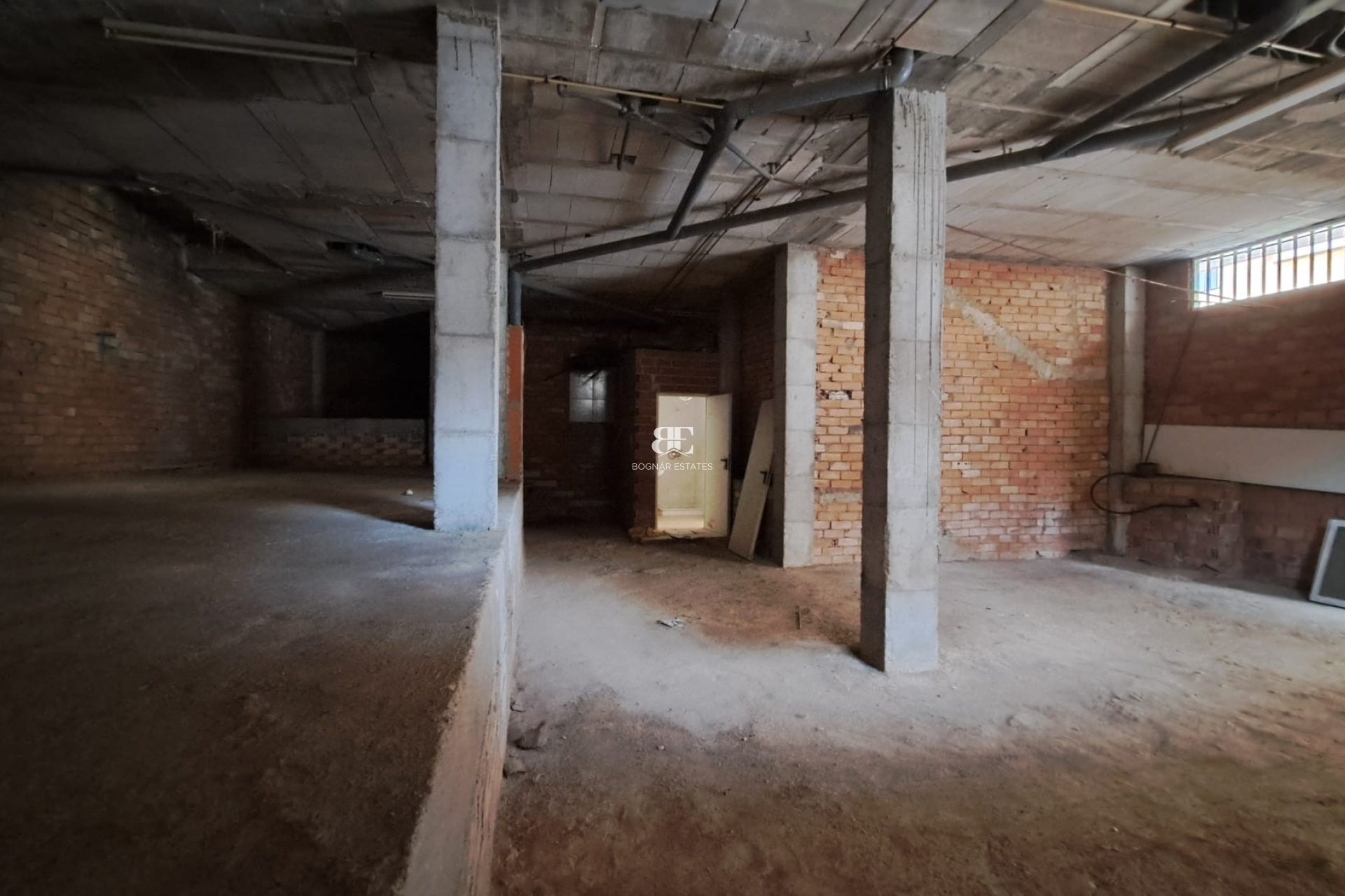 Resale - Commercial -
Los Alcazares - Center