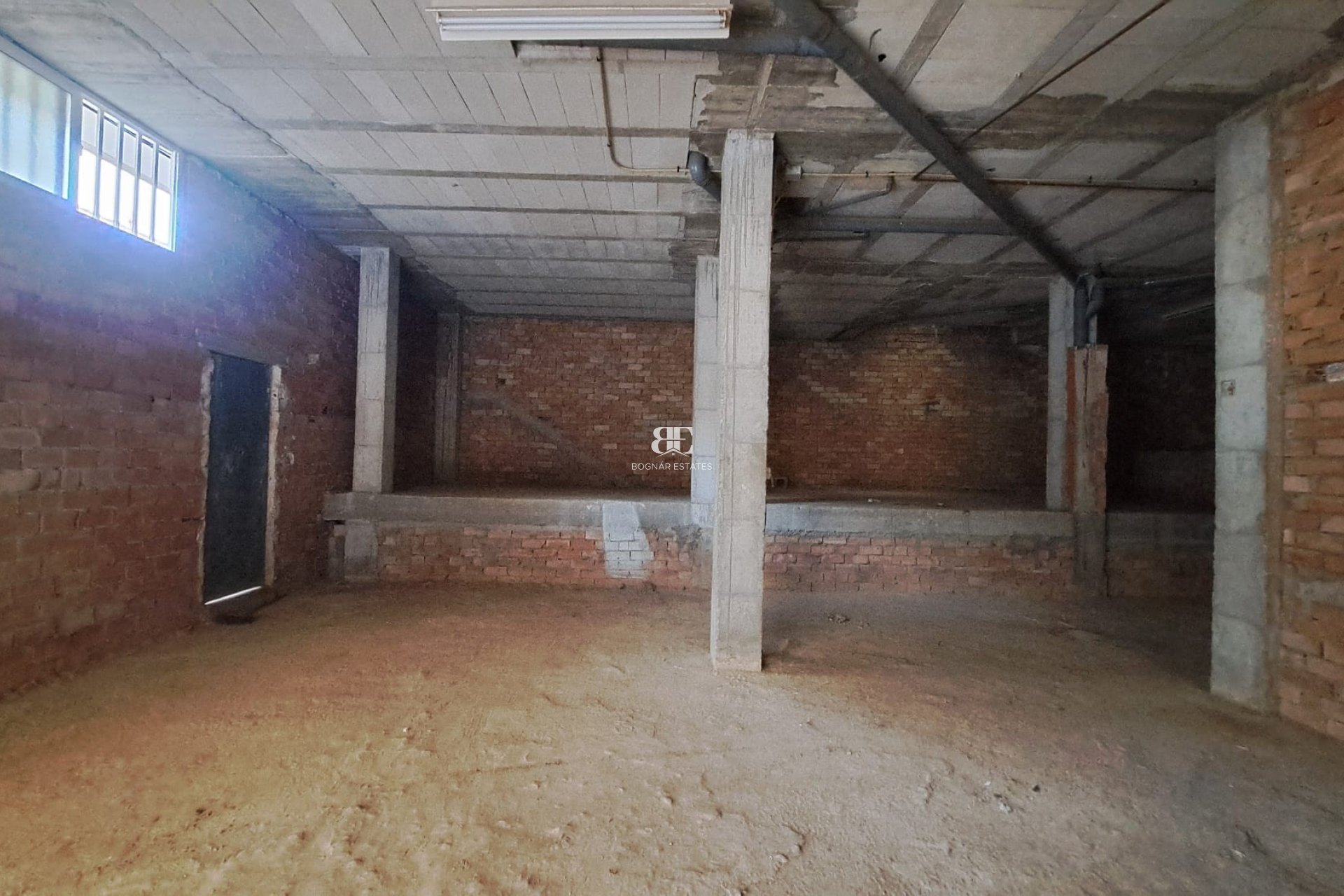 Resale - Commercial -
Los Alcazares - Center