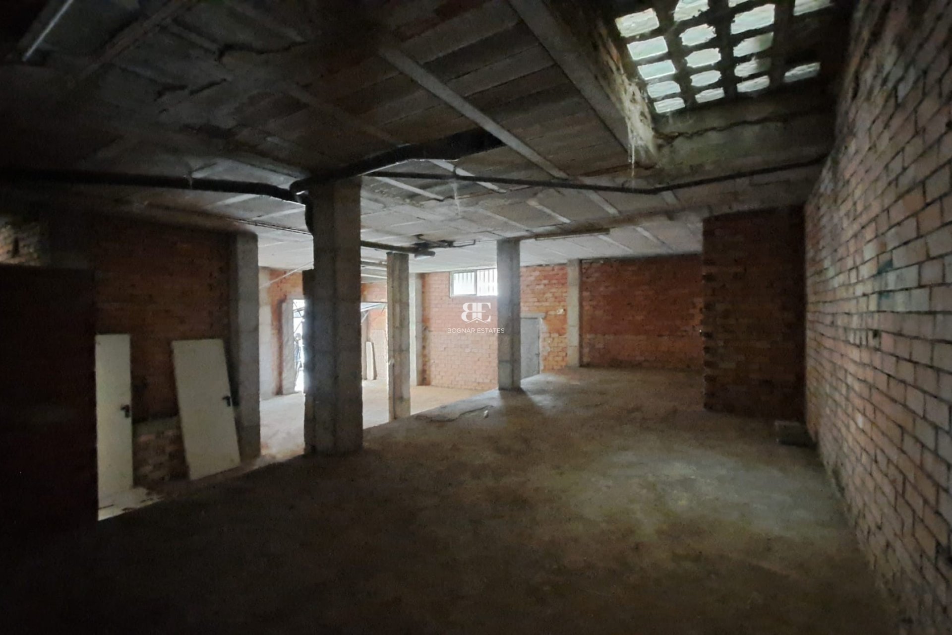 Resale - Commercial -
Los Alcazares - Center