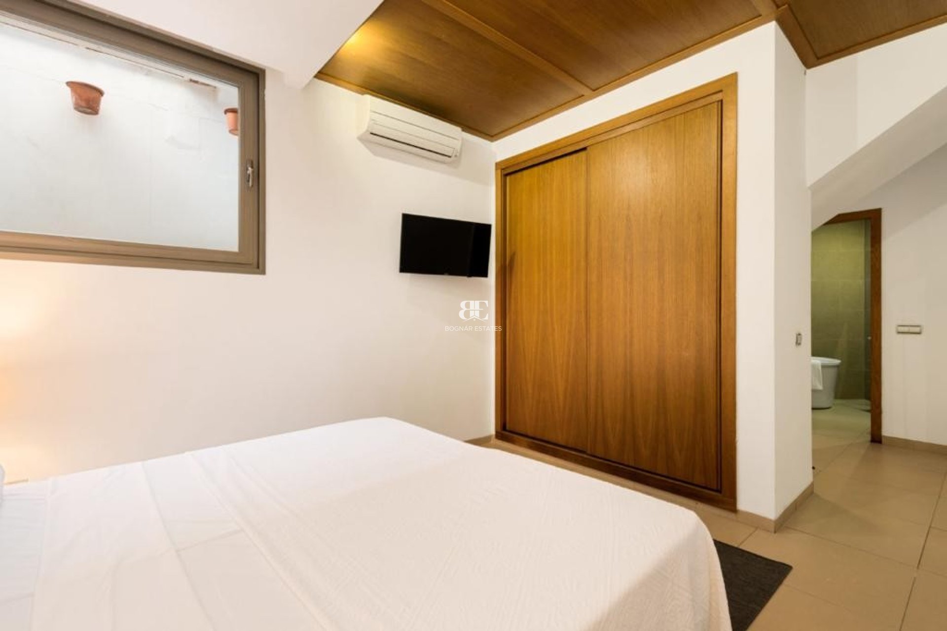 Resale - Commercial -
Marbella - Nueva Andalucía