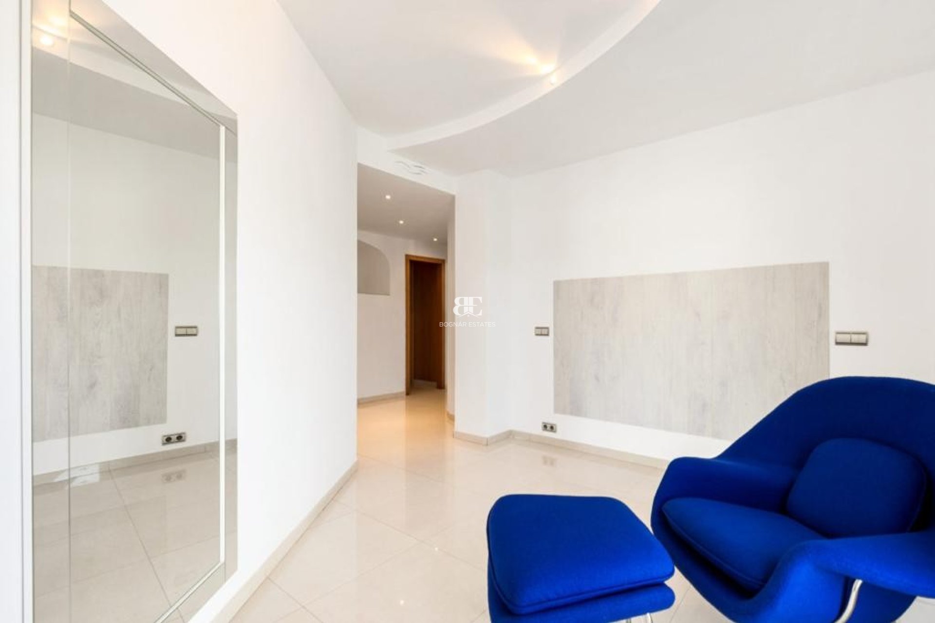 Resale - Commercial -
Marbella - Nueva Andalucía