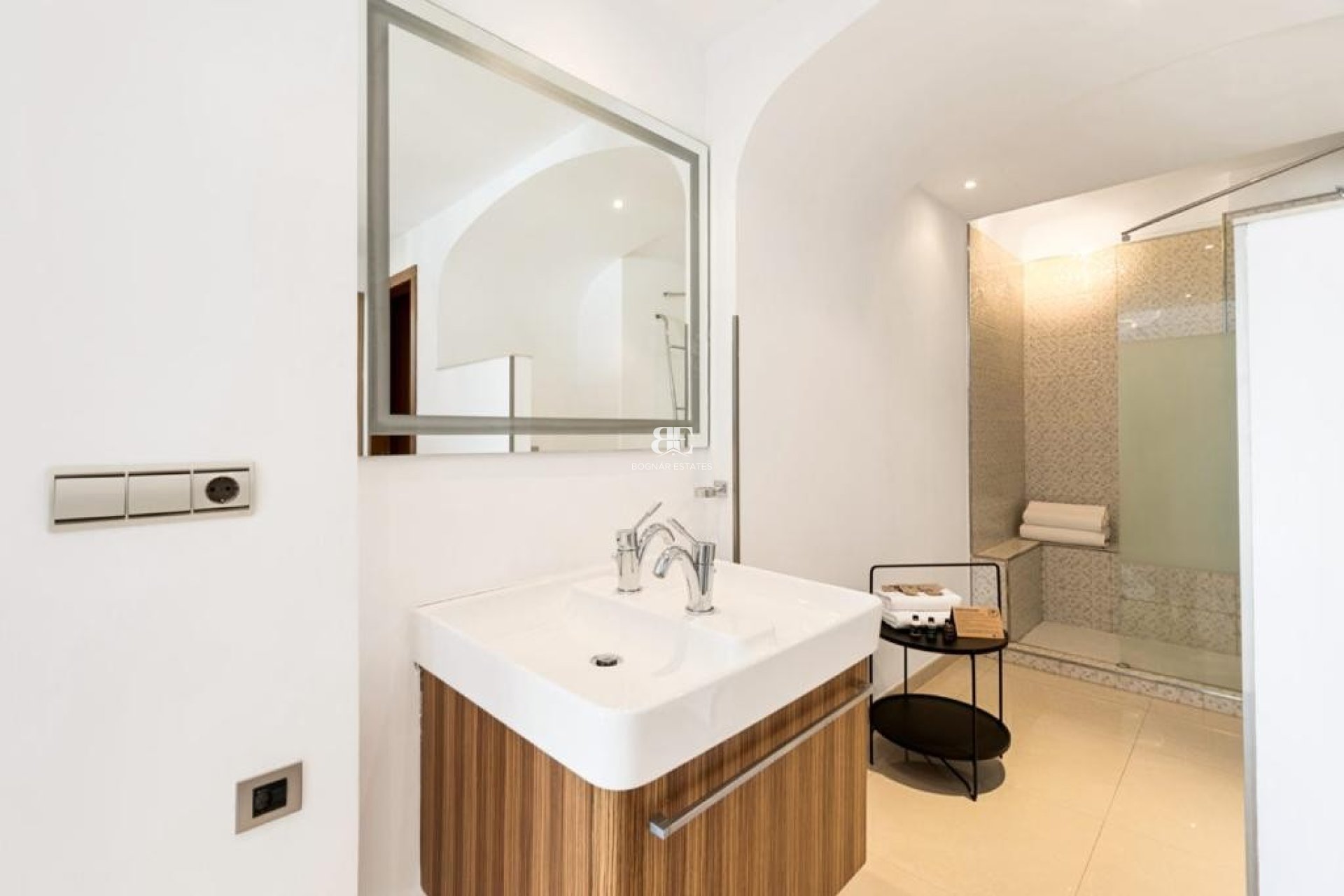 Resale - Commercial -
Marbella - Nueva Andalucía