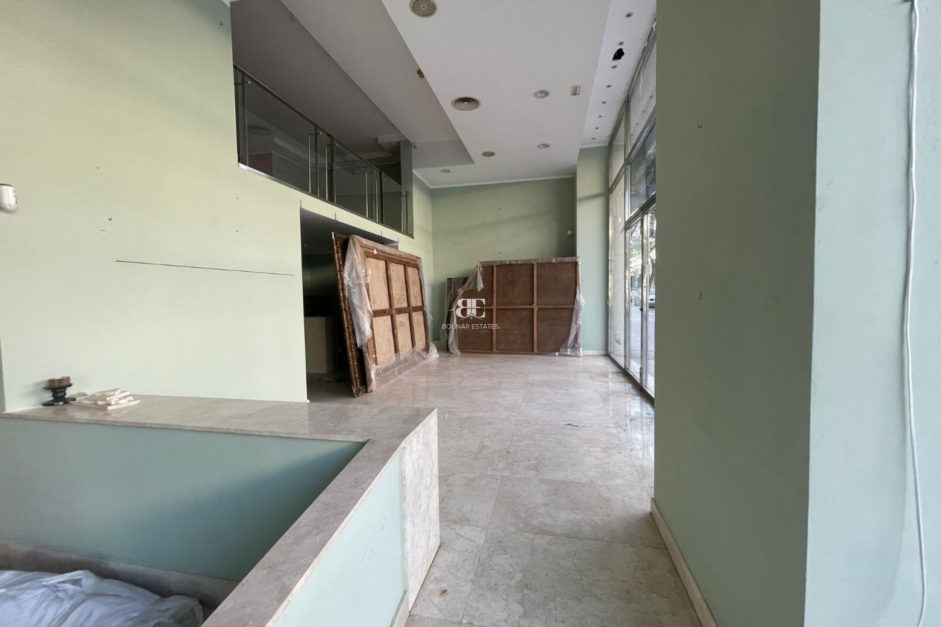 Resale - Commercial -
Marbella - Puerto Banús