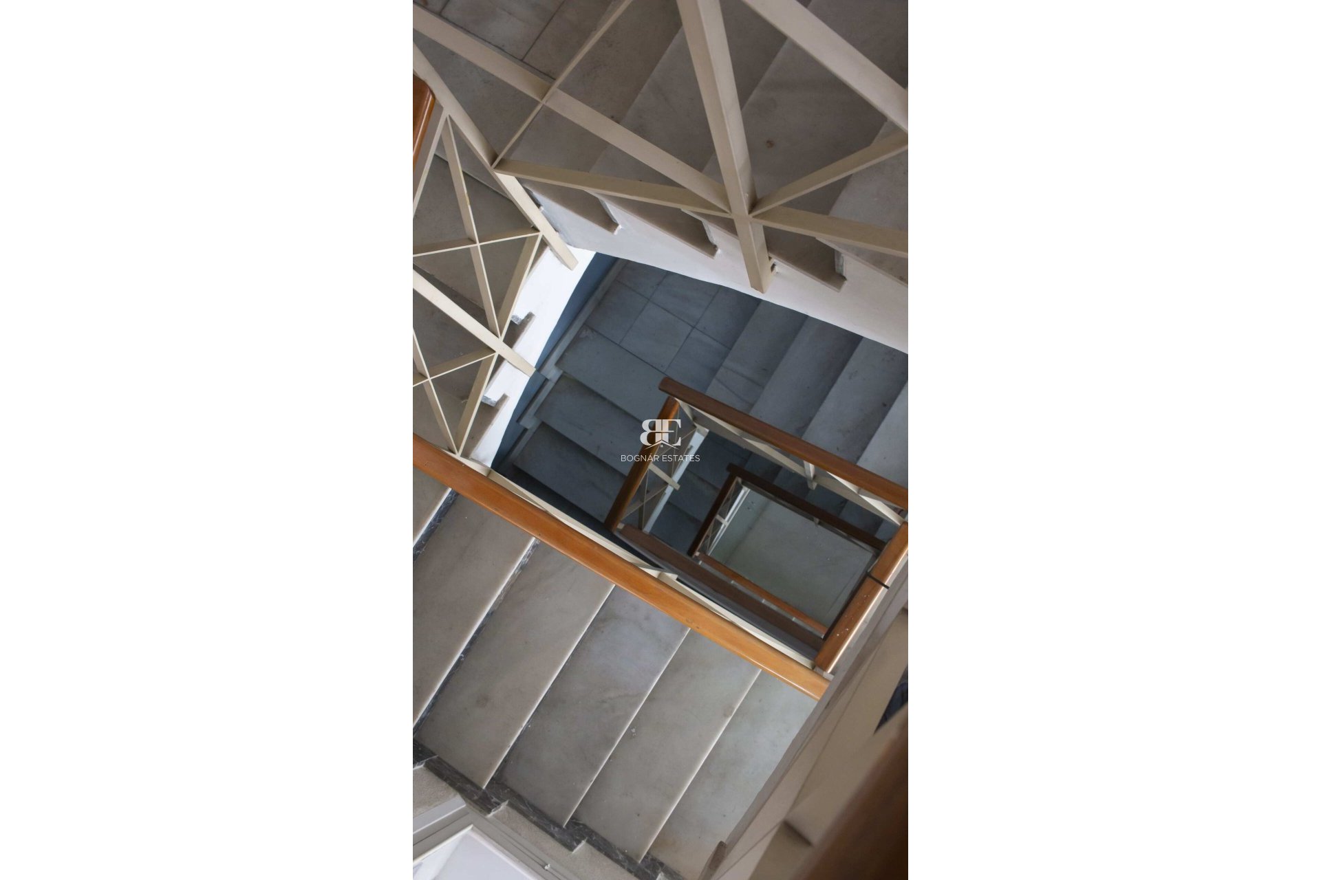 Resale - Commercial -
Torrevieja - Center