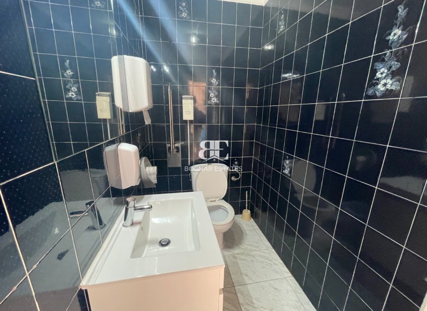 Resale - Commercial -
Torrevieja - Comunidad Valenciana