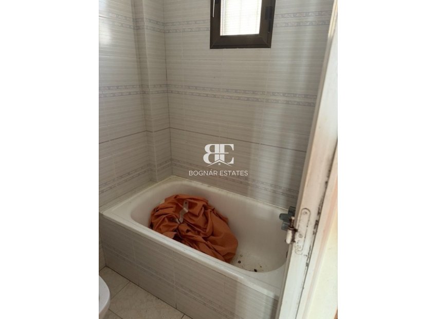 Resale - Commercial -
Torrevieja - La Mata