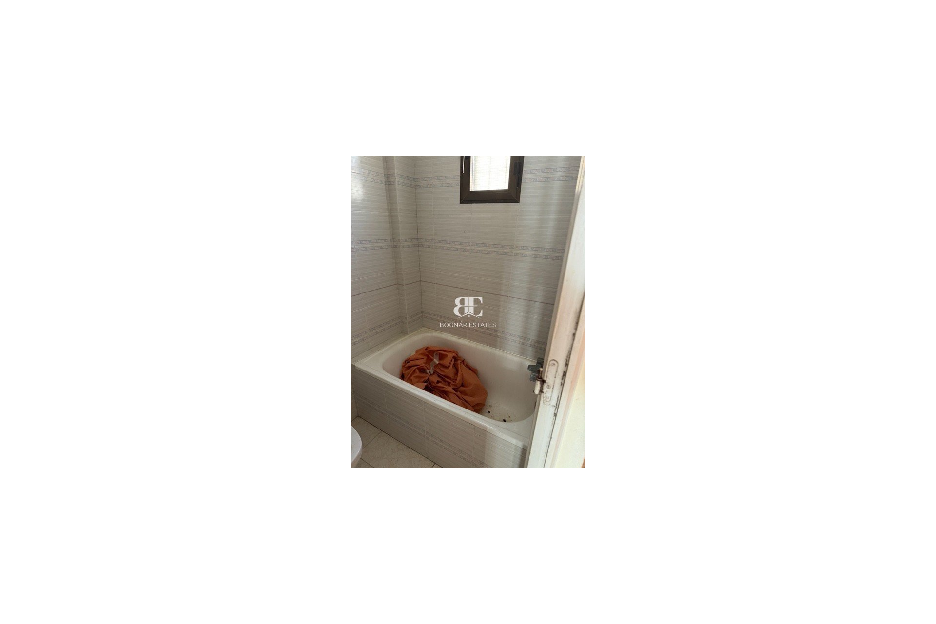 Resale - Commercial -
Torrevieja - La Mata