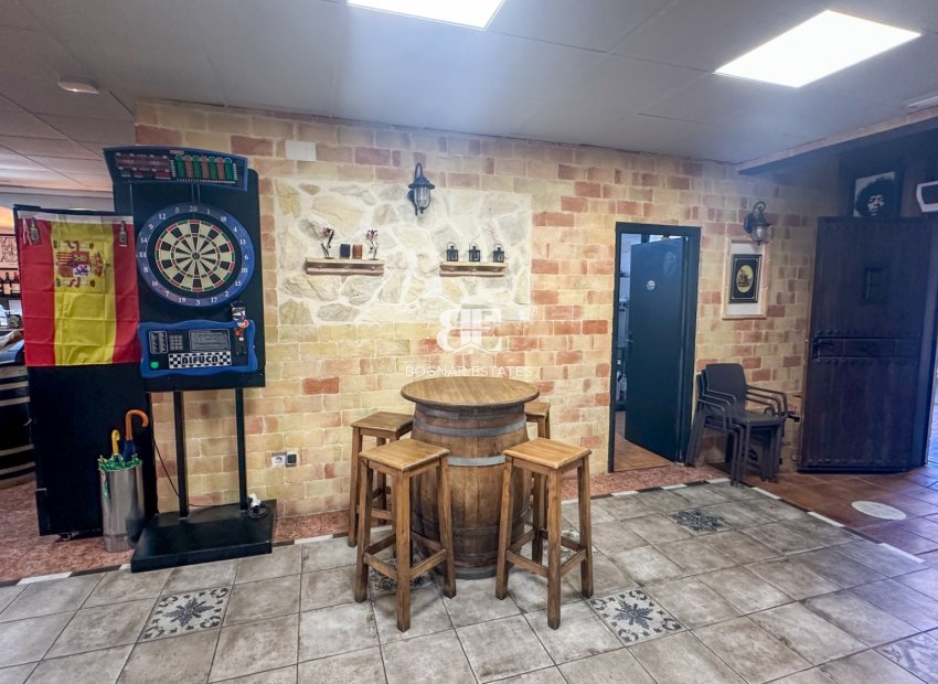 Resale - Commercial -
Torrevieja - Nueva Torrevieja