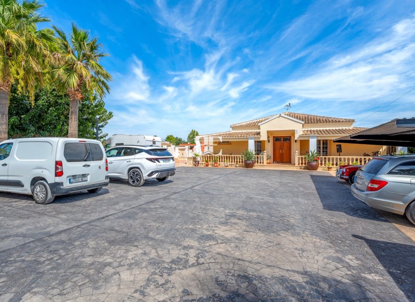 Resale - Country House -
Almoradí - Las Heredades