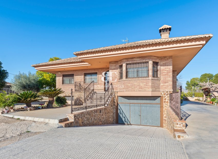 Resale - Country House -
Beniel - Carretera de Beniel