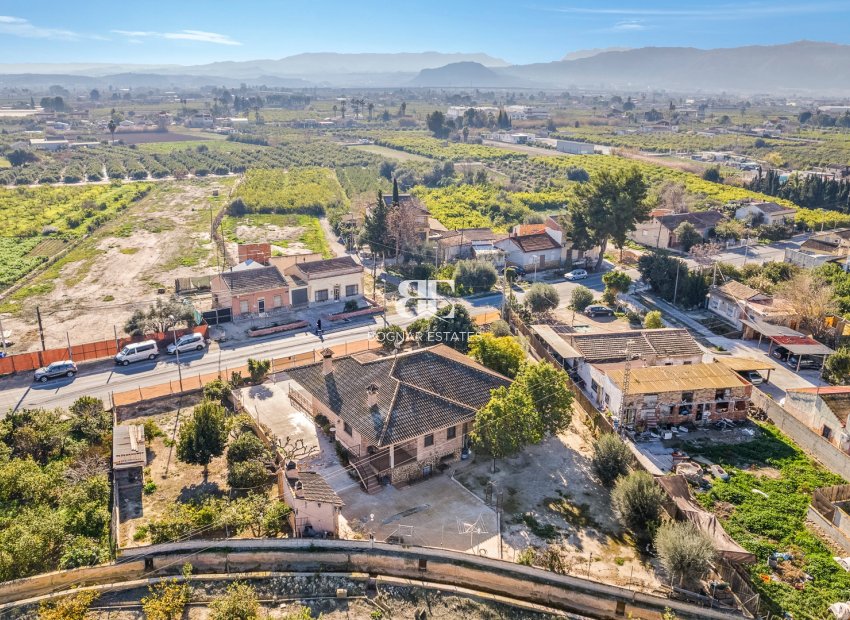 Resale - Country House -
Beniel - Carretera de Beniel