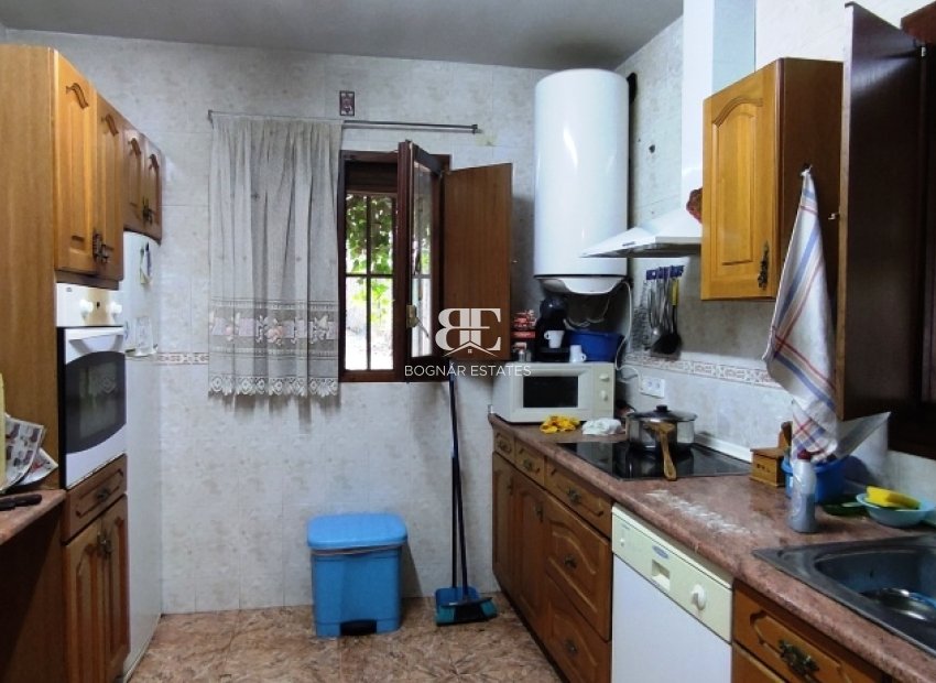 Resale - Country House -
Bocairent