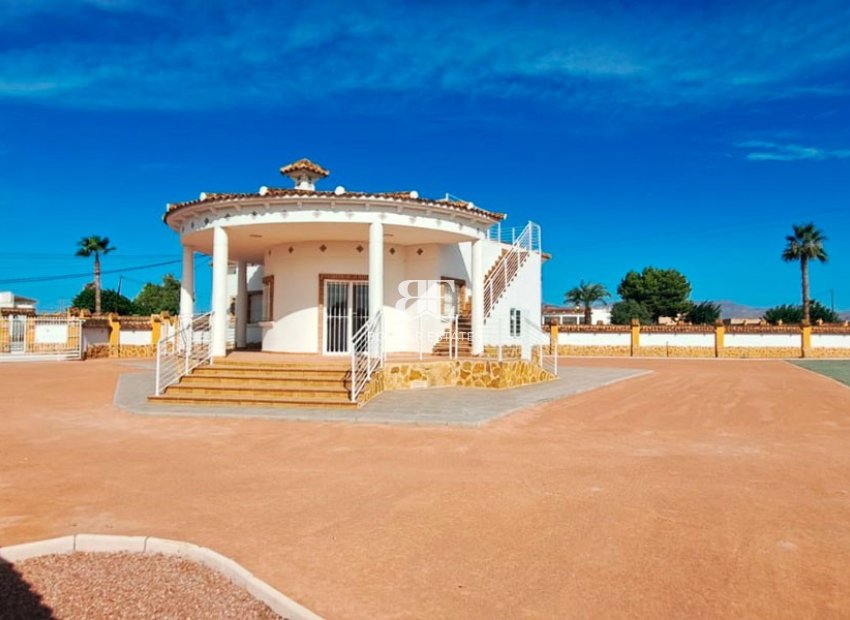 Resale - Country House -
Catral