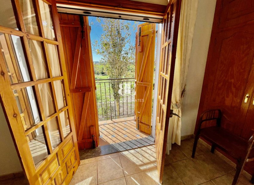 Resale - Country House -
Daya Nueva