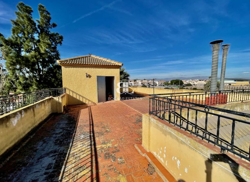 Resale - Country House -
Daya Nueva