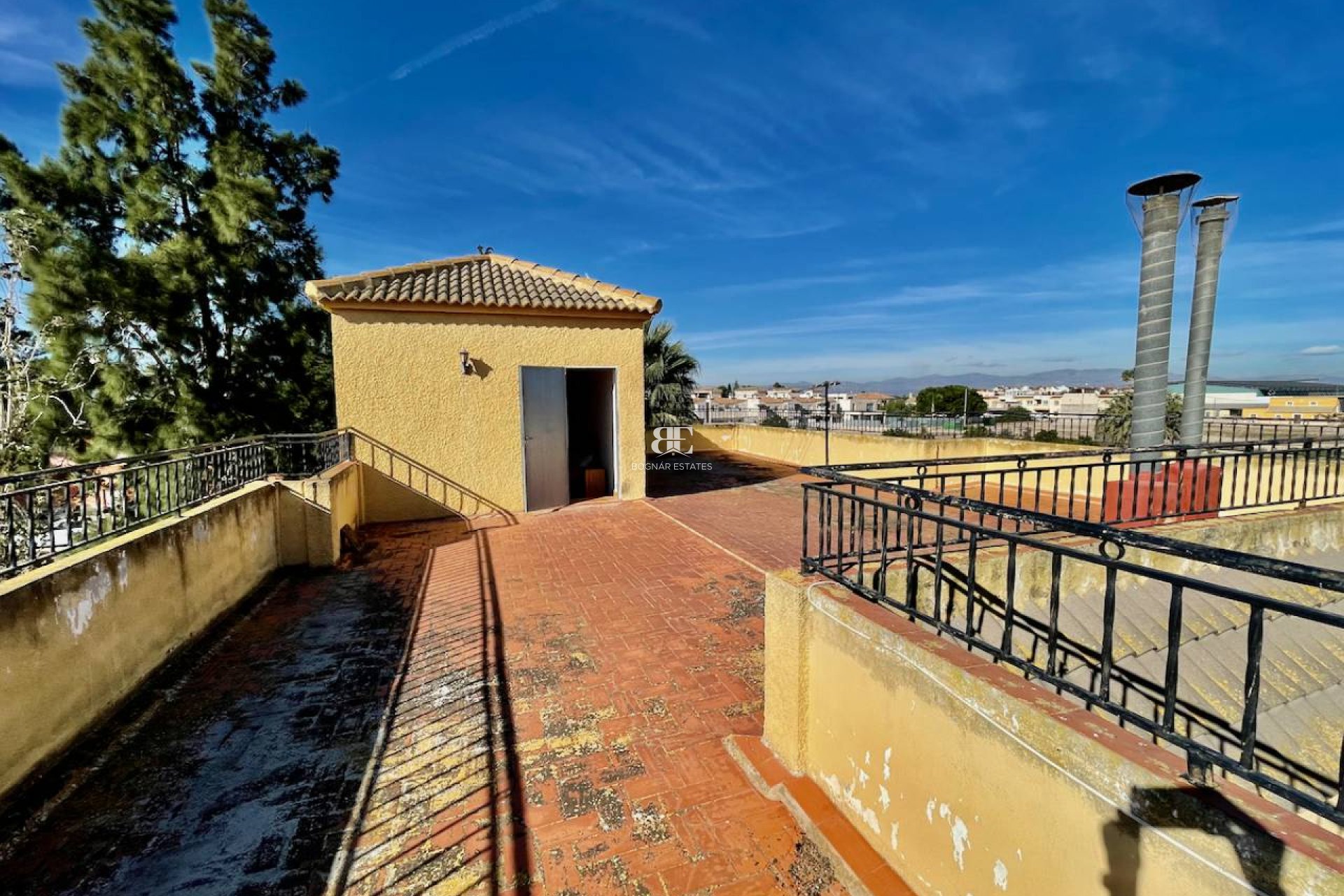 Resale - Country House -
Daya Nueva