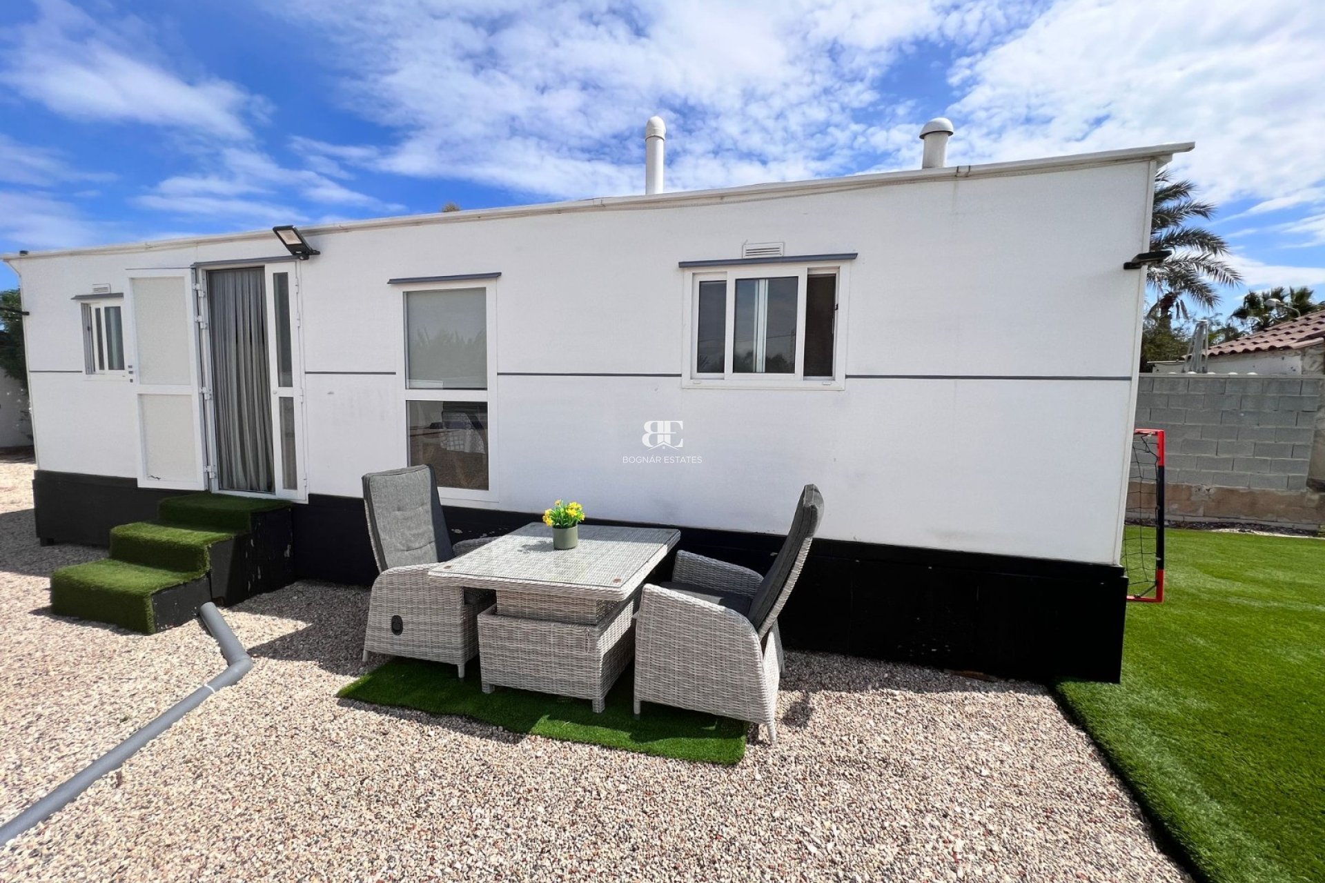 Resale - Country House -
Elche - La Marina