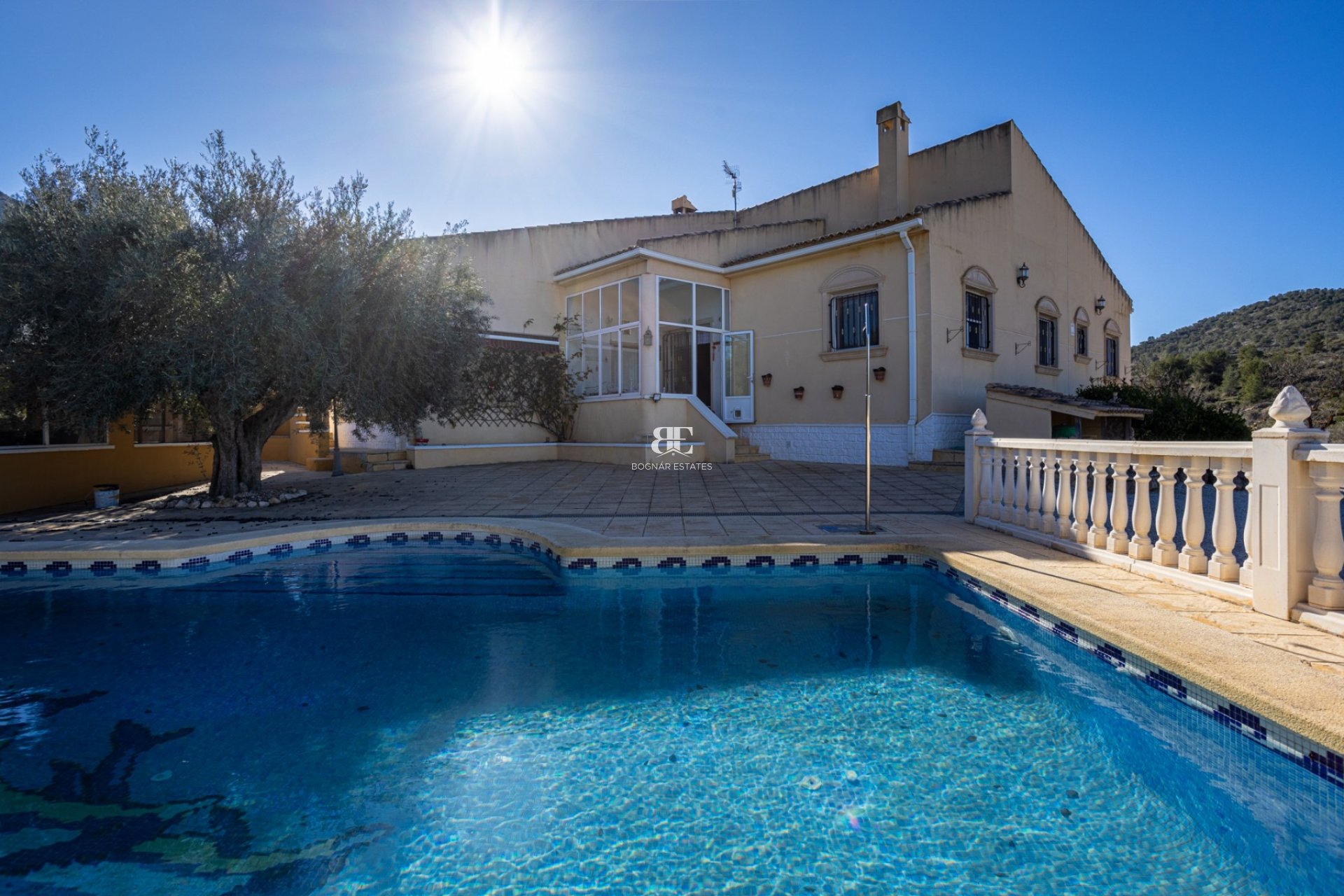 Resale - Country House -
La Zarza