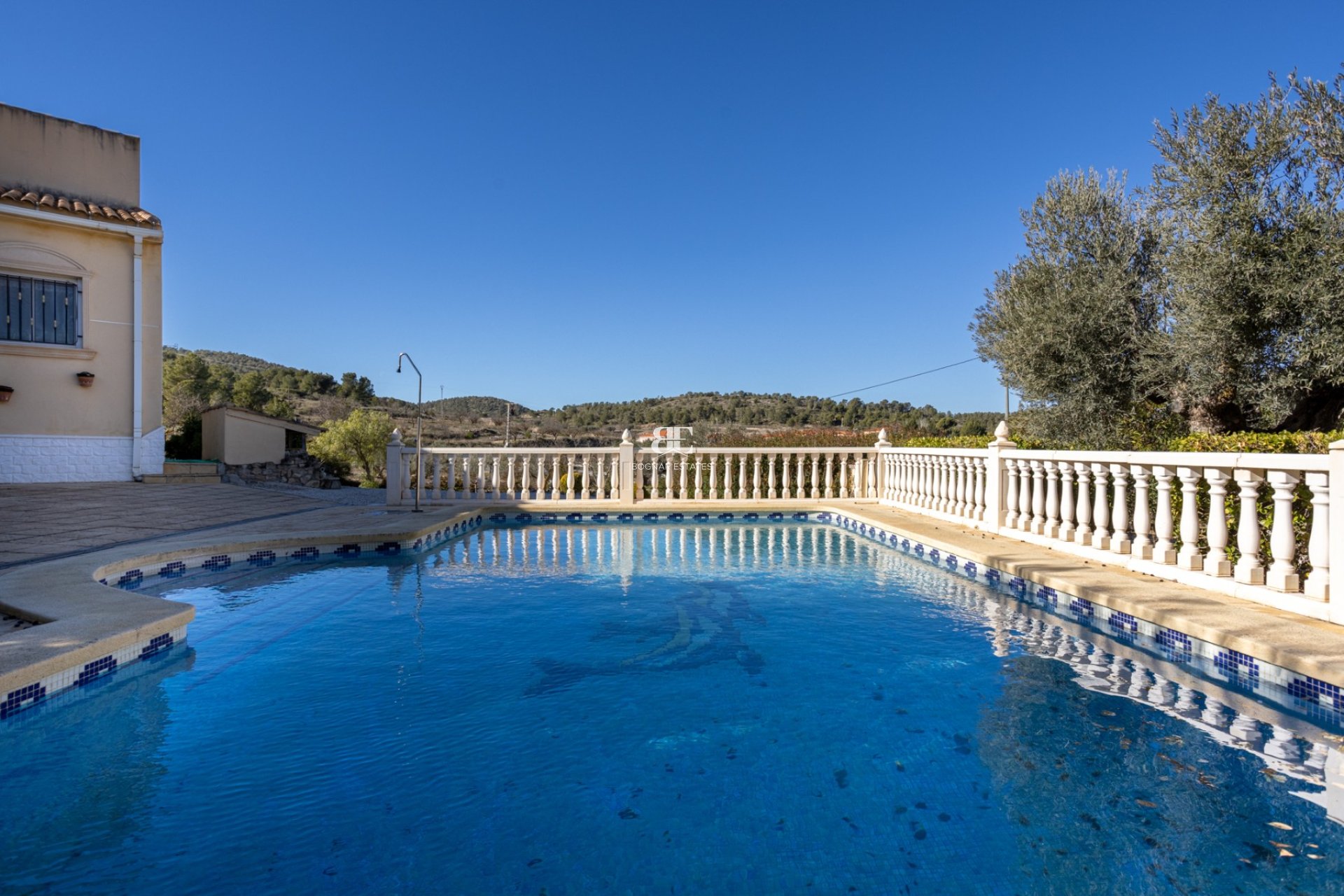 Resale - Country House -
La Zarza