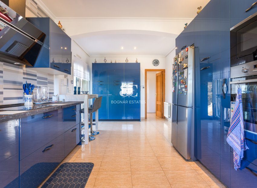 Resale - Country House -
La Zarza