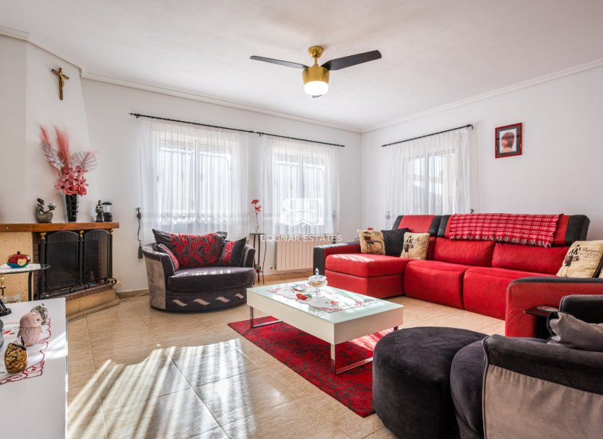 Resale - Country House -
La Zarza