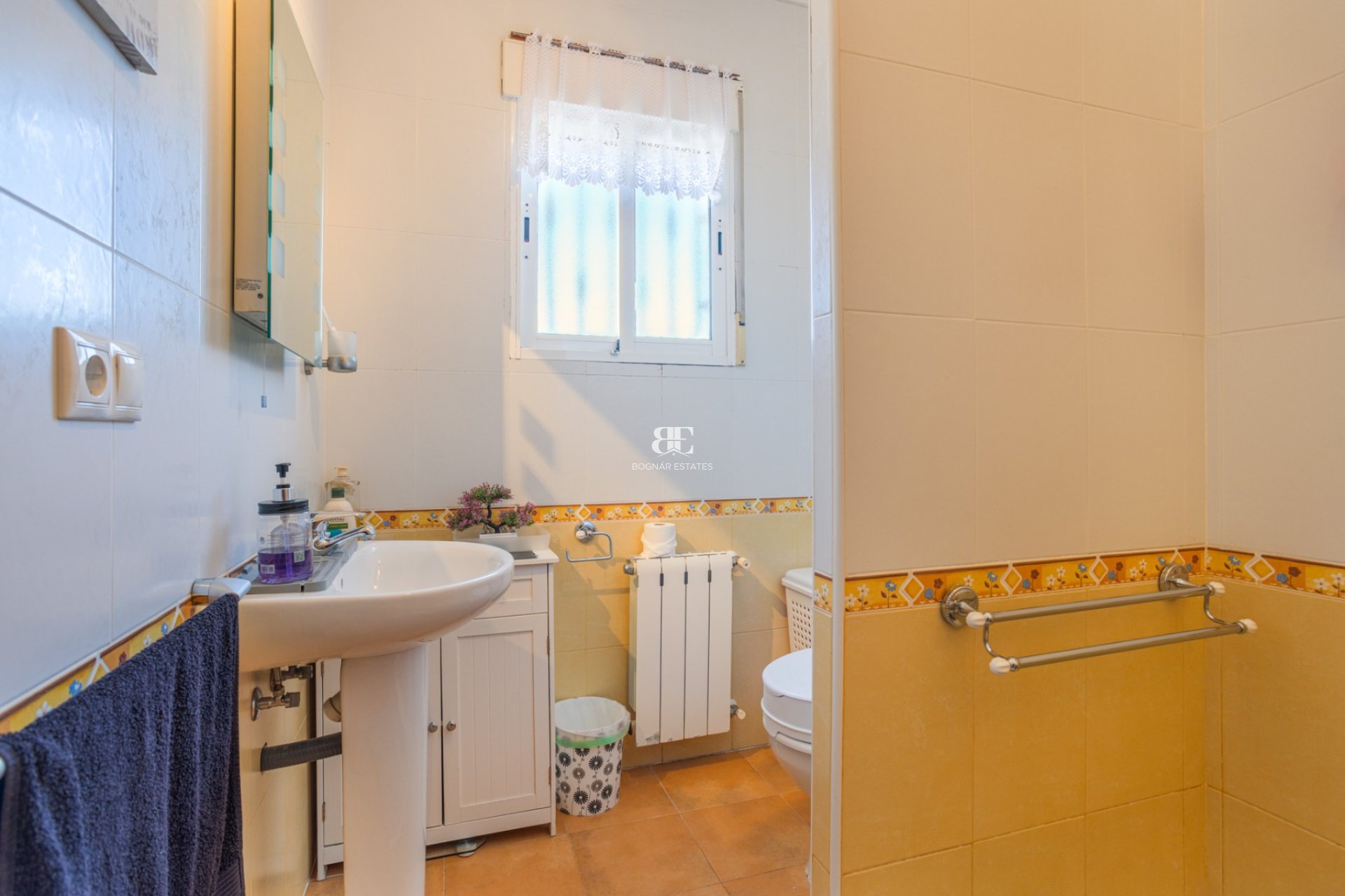 Resale - Country House -
La Zarza