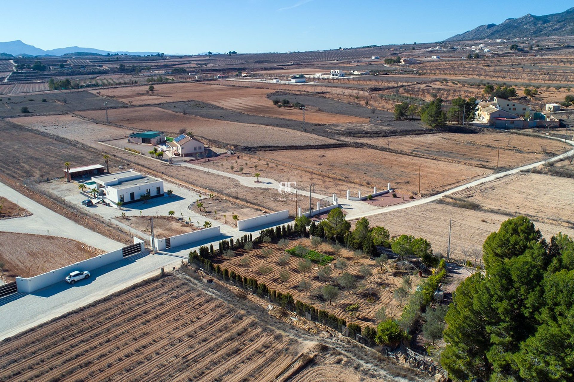 Resale - Country House -
Pinoso - Campo