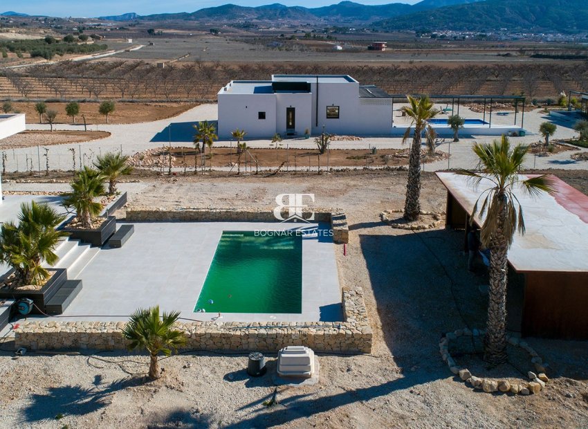 Resale - Country House -
Pinoso - Campo