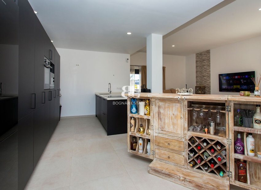 Resale - Country House -
Pinoso - Campo