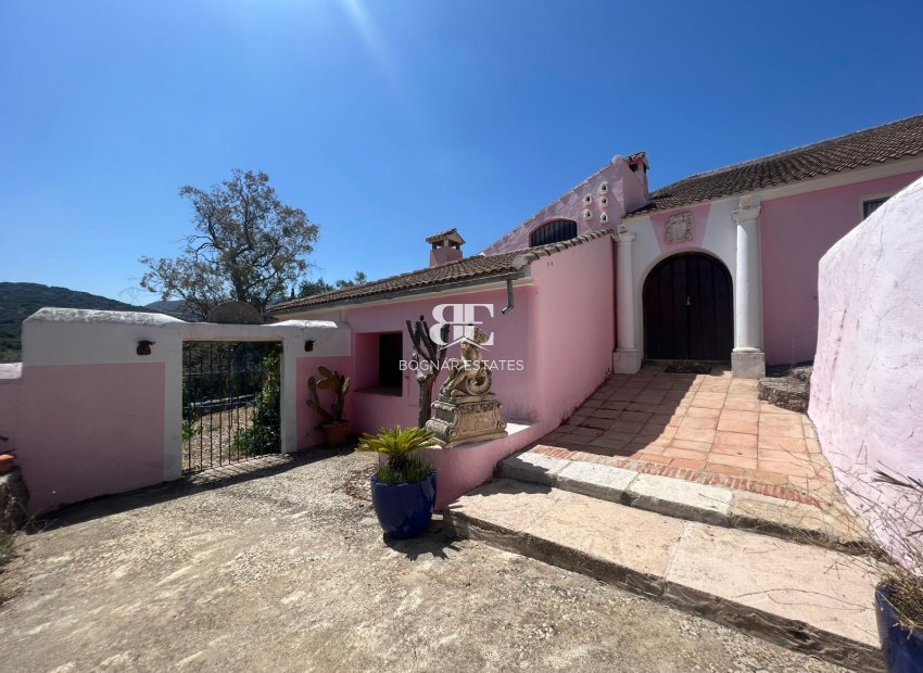 Resale - Country House -
Ronda