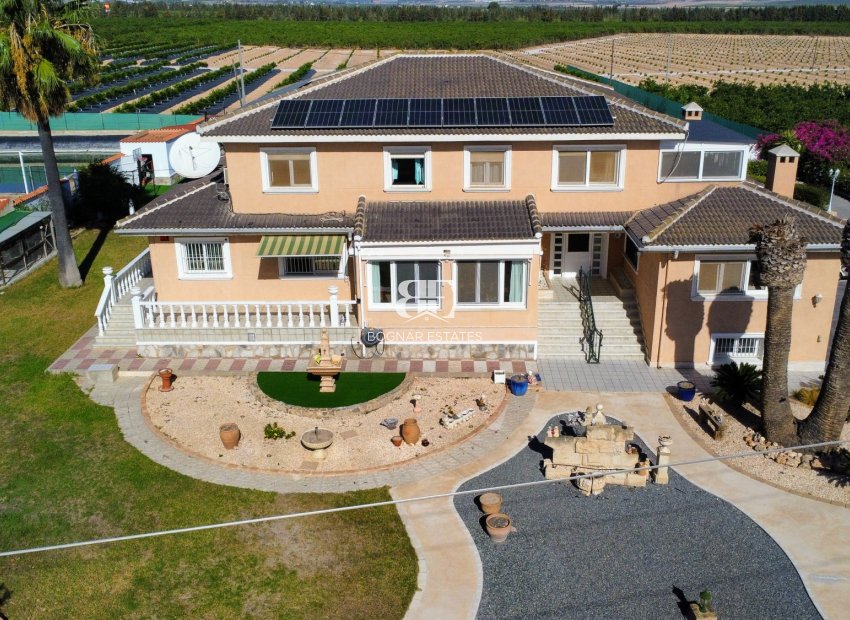 Resale - Country House -
San Miguel de Salinas