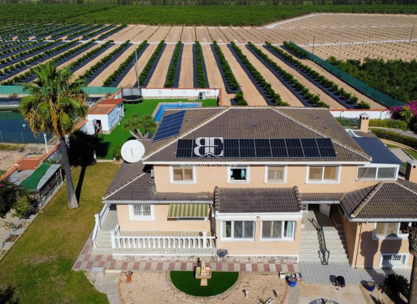 Resale - Country House -
San Miguel de Salinas