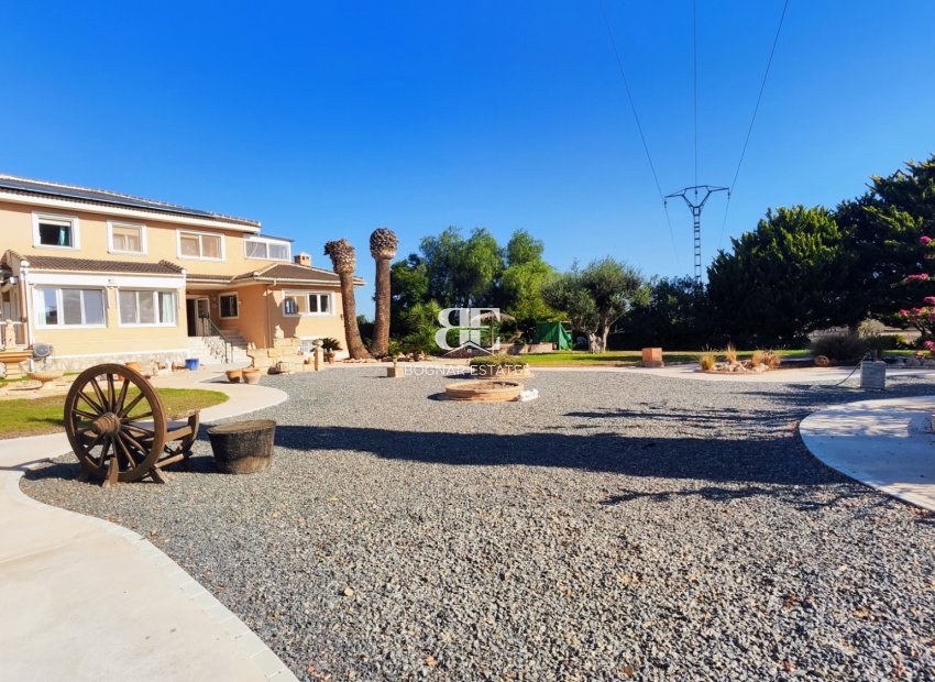 Resale - Country House -
San Miguel de Salinas