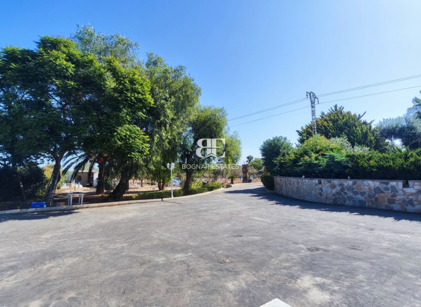 Resale - Country House -
San Miguel de Salinas